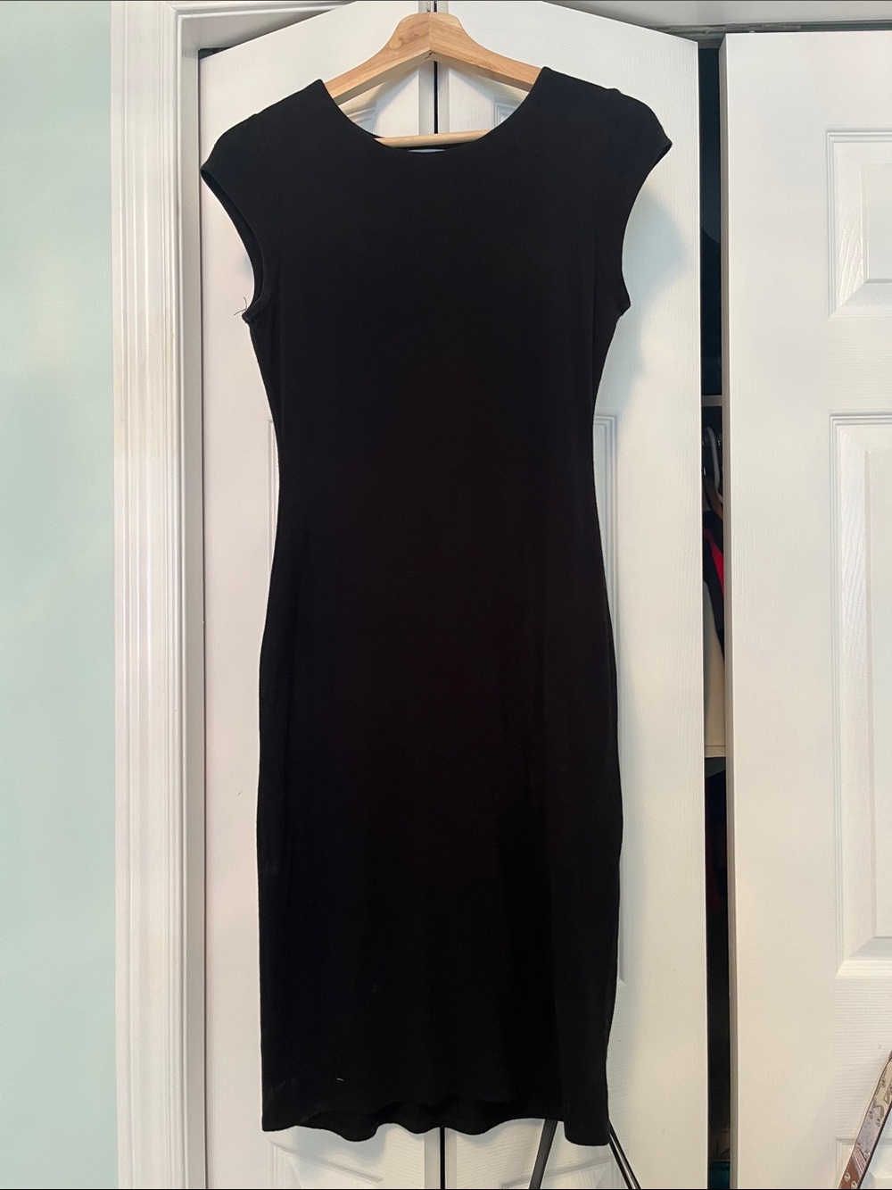 Cotton Black Cap-Sleeve Women’s Dress